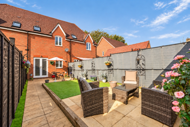 Fox Lane, Wantage  photo 2