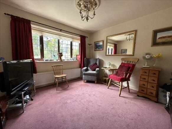 Bedroom (ground