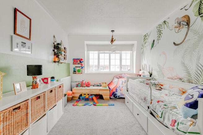 42 Crown Point, S...
