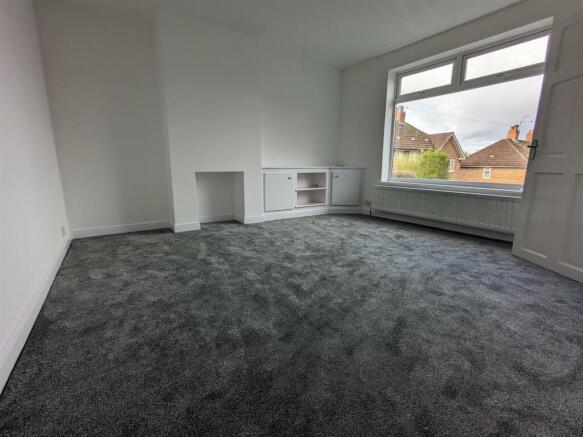 LOUNGE.jpg