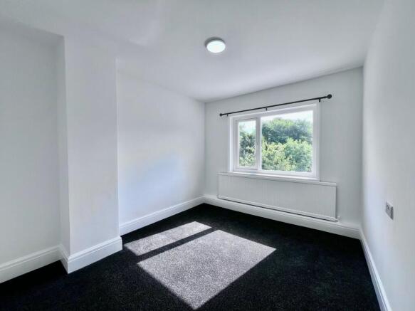 3 bed Semi-Detached to rent Image 6
