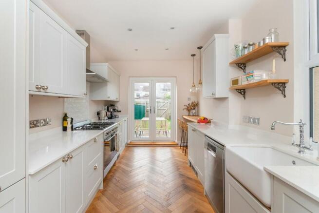 APG82 - Kitchen E.jpg