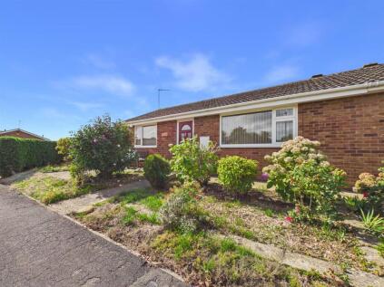 Evison Crescent, Alford