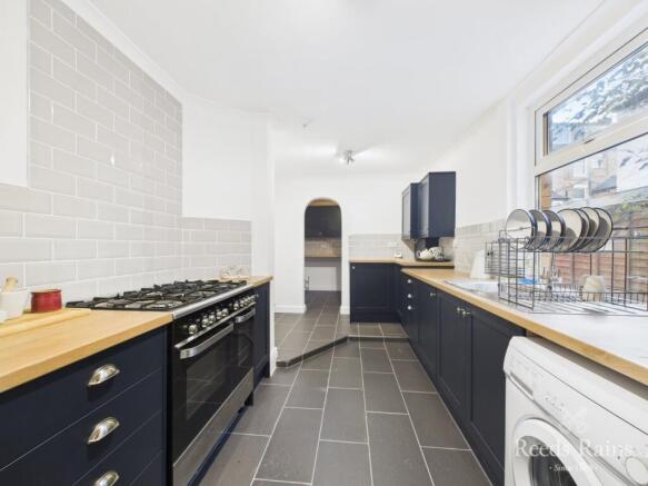 5 bed Terraced for sale Image 6