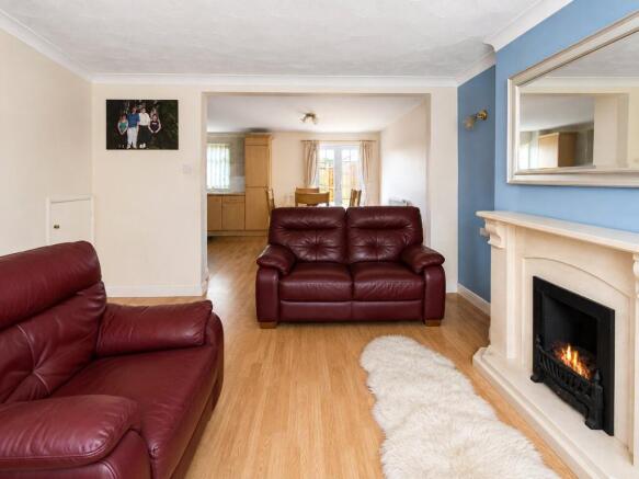 3 bed Terraced for sale Image 4