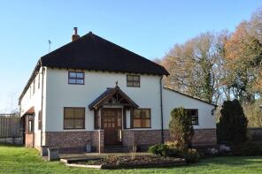 10, Blackmires Lane, Towcester NN12 8UZ