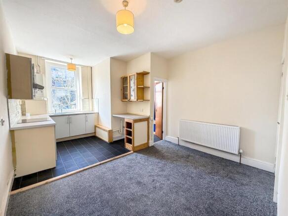 WhatsApp Image 2026-04-23 at 20.37.19 (12).jpeg