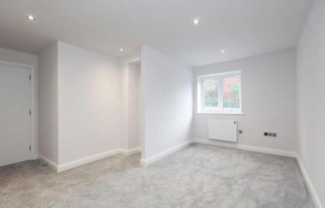 1 bed Apartment to rent Image 4