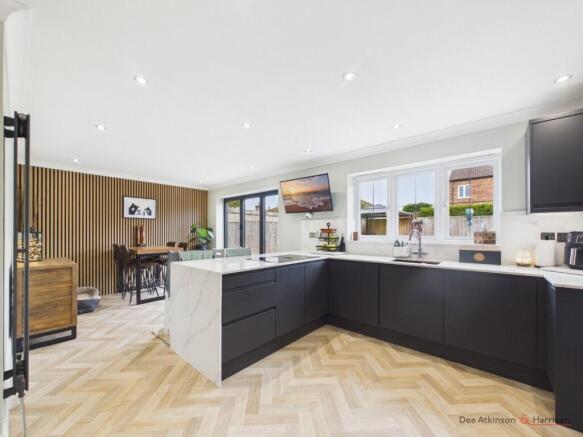 Open Plan Kitchen/Dining Area