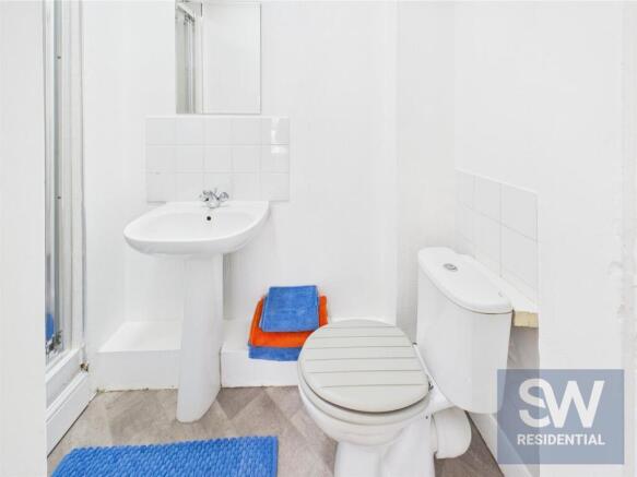 1 bed Apartment to rent Image 5