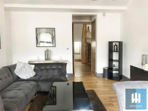2 bed Apartment to rent Image 4