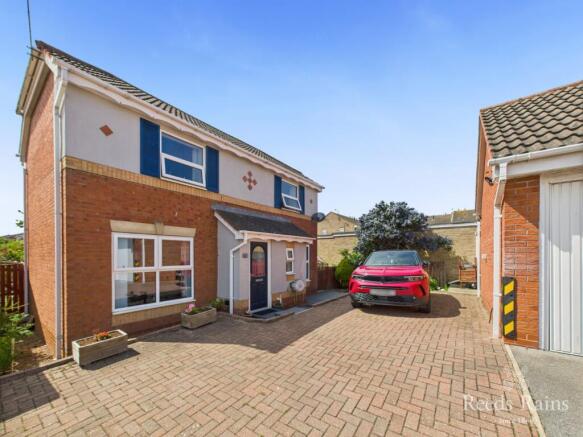 3 bed Detached for sale Image 4