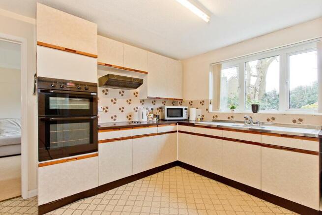 kitchen2.jpg
