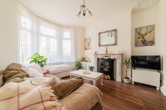 Call 02920 454555 to secure your viewing_1