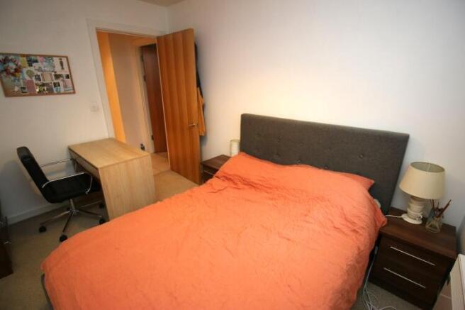 Bedroom 2 (2)