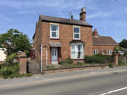 Roseville, Main Street, Mareham le Fen