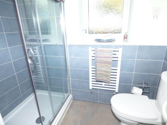 Down Stairs Shower R