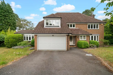 Brackenhill Cobham KT11 2EW