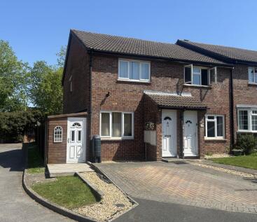 Titchfield Close, Tadley, RG26