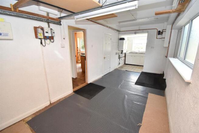 GARAGE.JPG