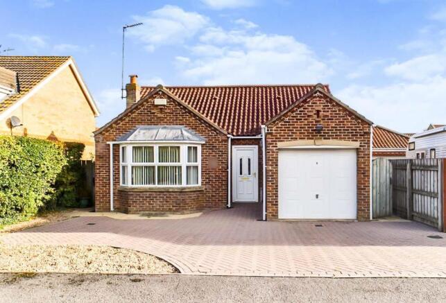 6 St Annes Walk external pic.JPG