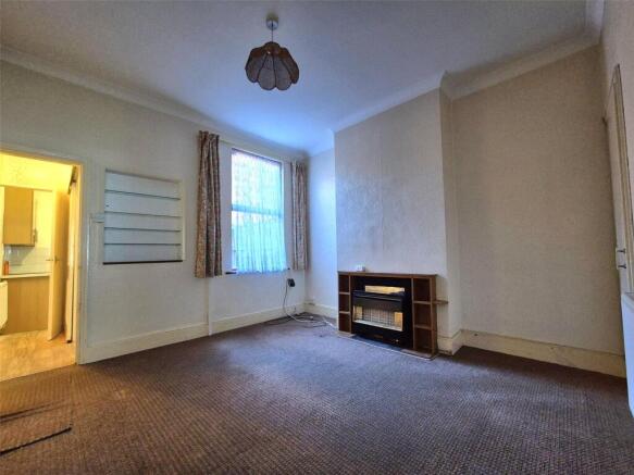 Sir Thomas Whites Road, CHAPELFIELDS, Coventry, CV5 photo 4