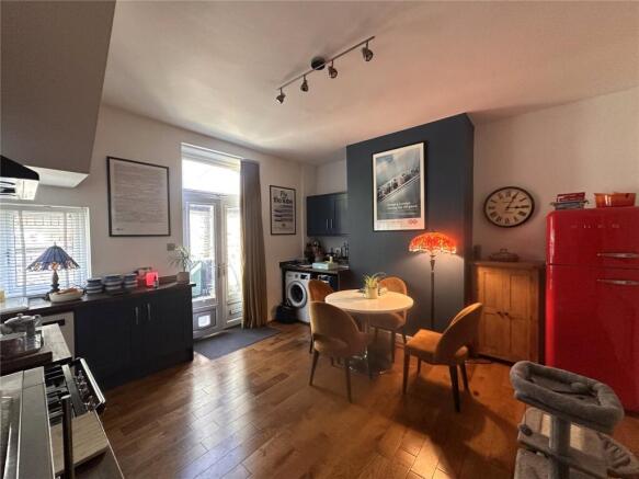 3 bed Terraced for sale Image 9
