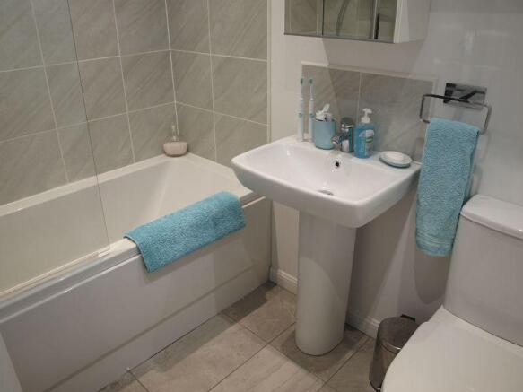Family Bathroo...