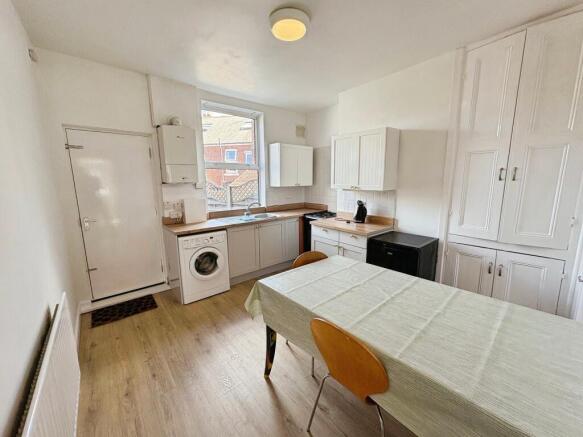 2 bed Terraced for sale Image 4