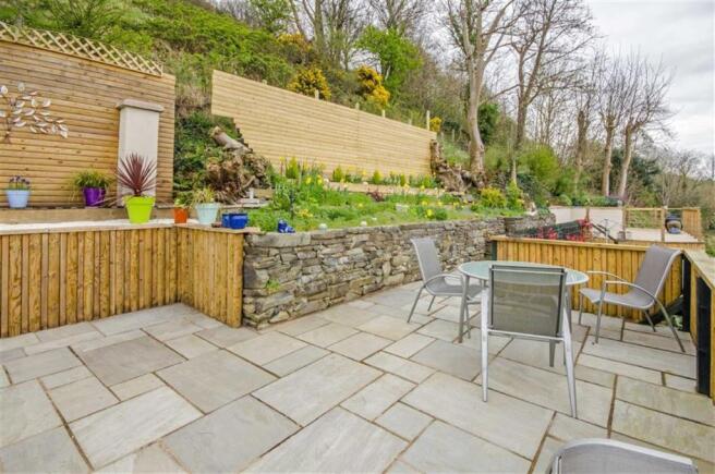 PATIO / GARDEN AREA