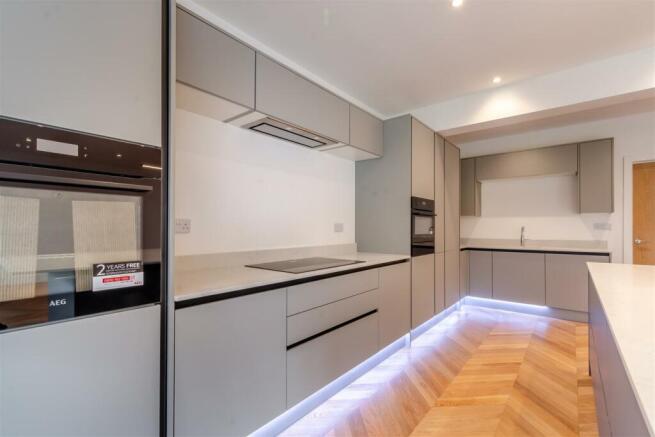 Kitchen/Breakfast Room