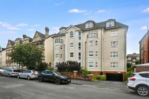 Flat 1, 6 8 Jevington Place, Jevington Gardens, Eastbourne BN21 4HH