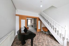 6, Wilford Crescent West, Nottingham NG2 2EZ