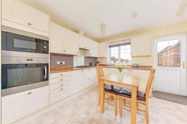 30 Lawers Road Panmurefield-21.JPG