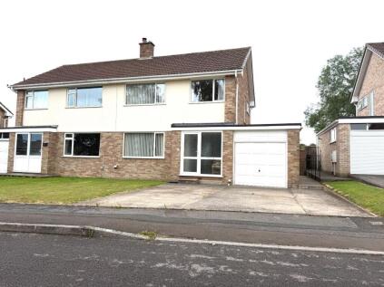 Clemence Road, Street