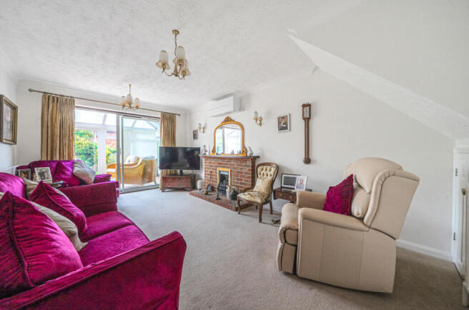 1-1303744-1-683d9...