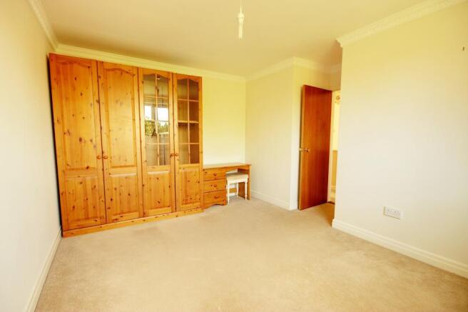 Bedroom 2 (Double)