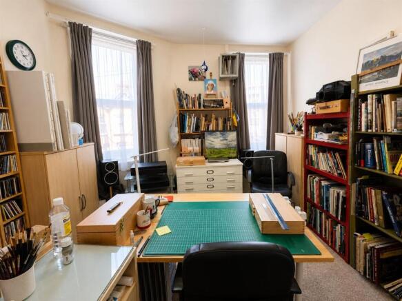 4 bed End of Terrace for sale Image 11