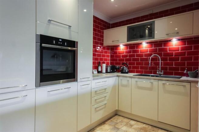 Kitchen.JPG