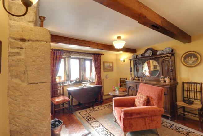7 bed Farm House for sale Image 11