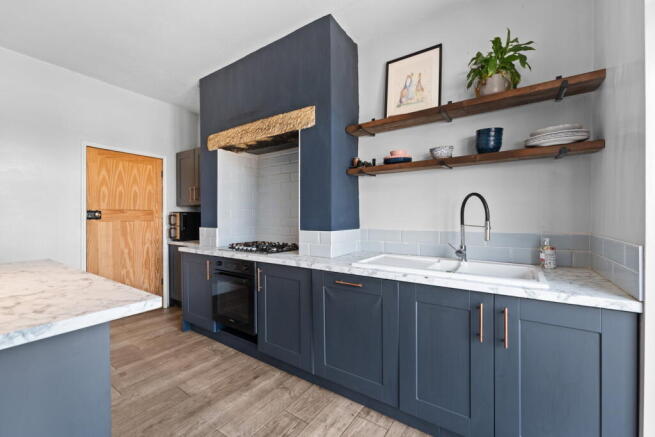 3 bed Terraced for sale Image 6