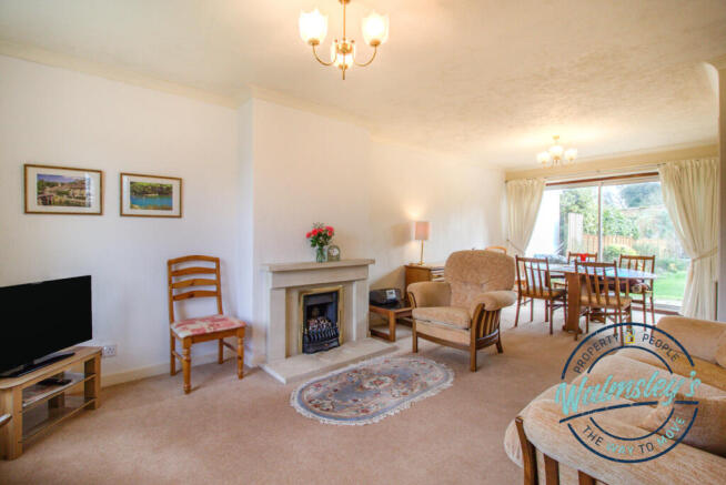 Sitting dining room