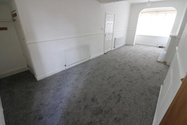 2 bed End of Terrace to rent Image 4