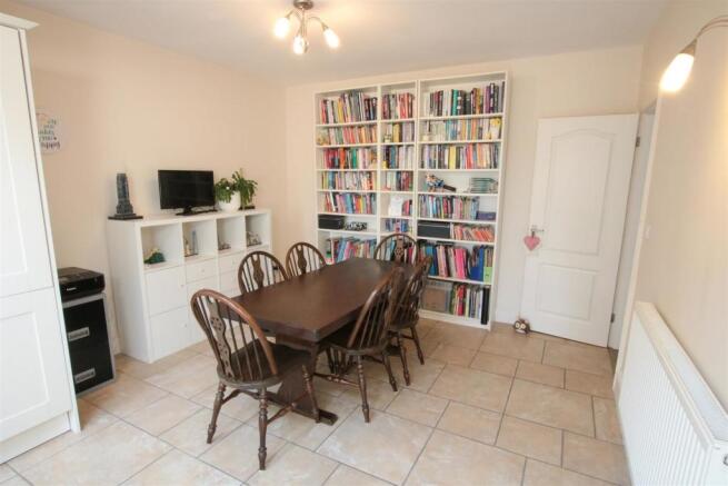 BEAUTIFUL OPEN PLAN LIVING/ DINING/ KITCHEN