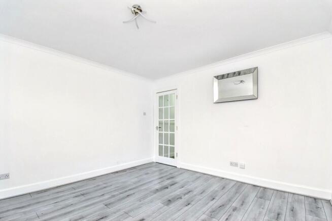 Lounge/Dining Angle 2