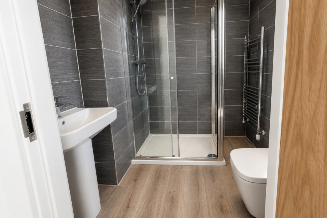 4 bed Detached for sale Image 10