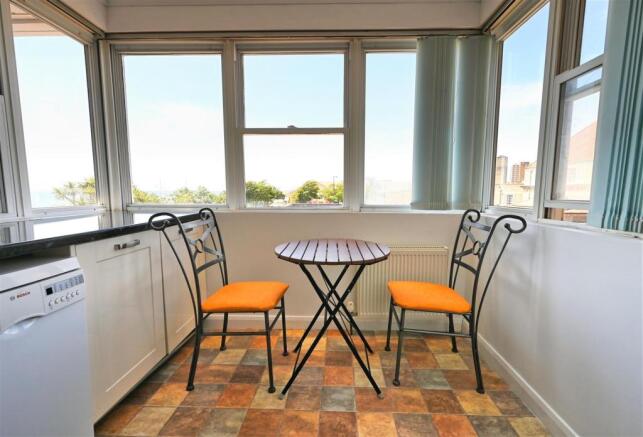 Kitchen / Breakfast Room
