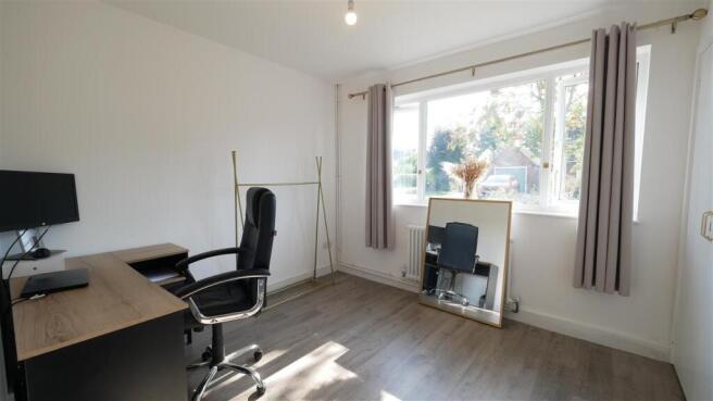 Bedroom 3/Study