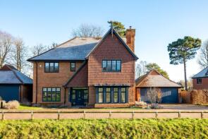 6, Sunte Park, Haywards Heath RH16 1AP