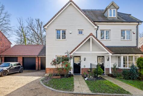 Ref: EL - Watersfield Raod, Crawley, RH10 3ZJ